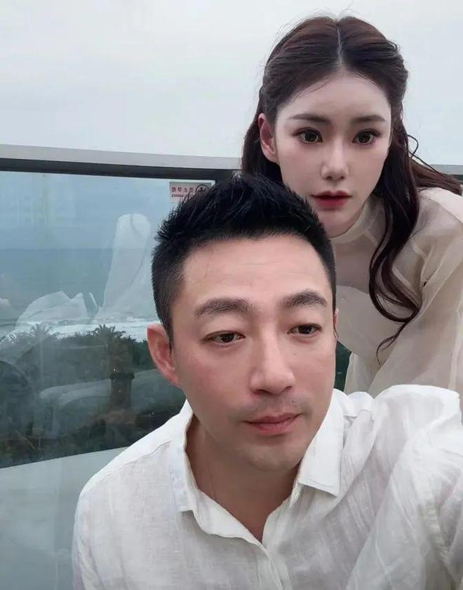 项链收藏千万名鞋她私下穿搭还很讲究AG旗舰厅娱乐平台大S戴27万珍珠(图3)
