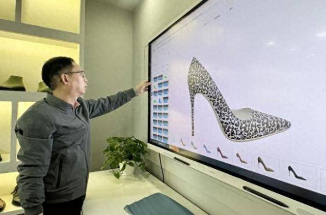 锦 成都造女鞋即将亮相国际鞋展AG旗舰厅最新版“织”入非遗蜀(图2)